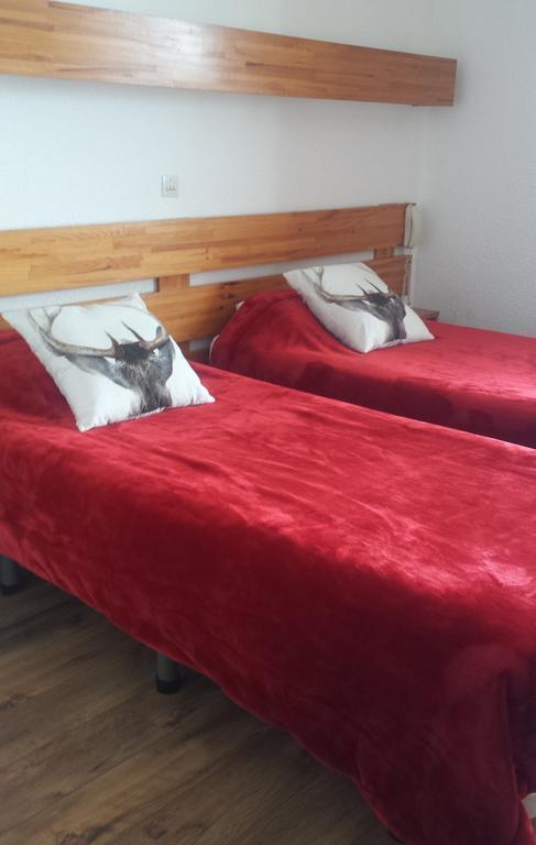 Hotel Yaka Les Angles  Phòng bức ảnh